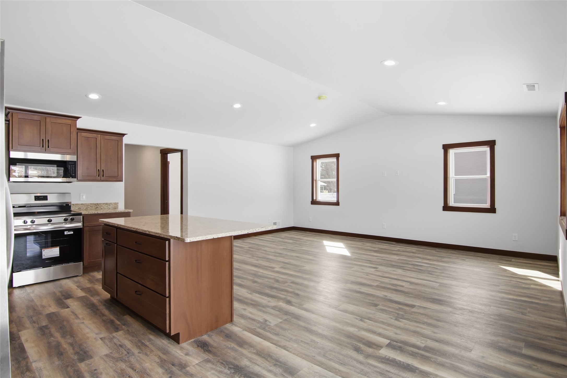 1836 Dorret Road Eau Claire, WI 54703 - Photo 13 of 49
