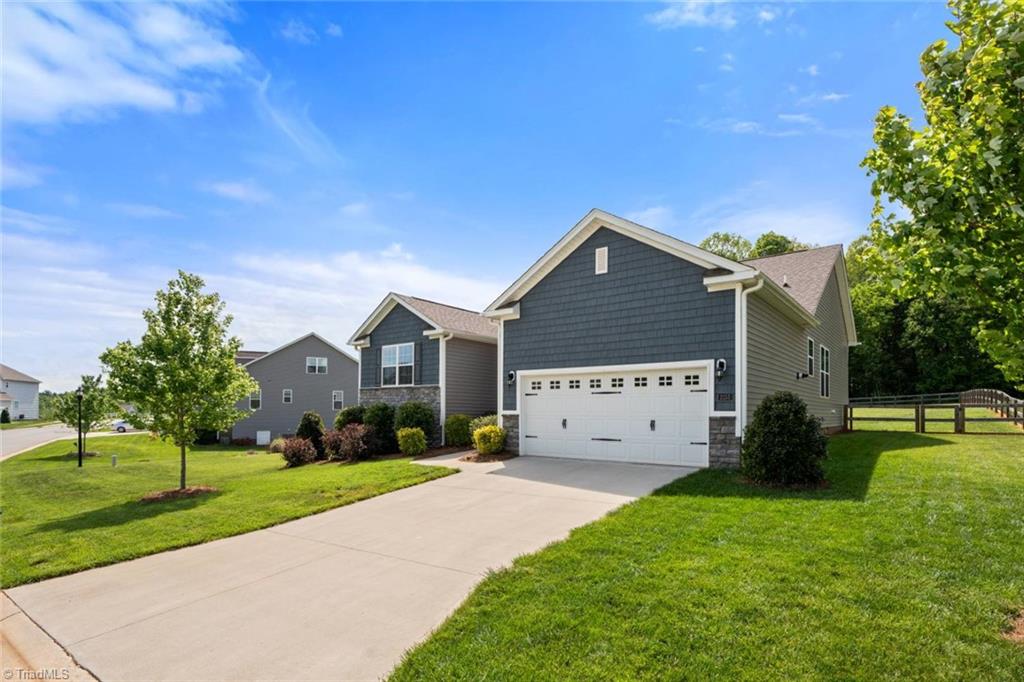 2155 Spring Wind Road Pfafftown, NC 27040 - Photo 3 of 37 Gallery Image 3