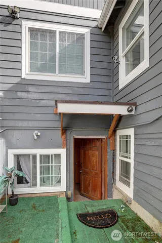 $600,000 | 20705 13th Avenue South, SeaTac, WA 98198