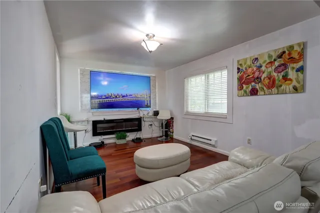 $600,000 | 20705 13th Avenue South, SeaTac, WA 98198