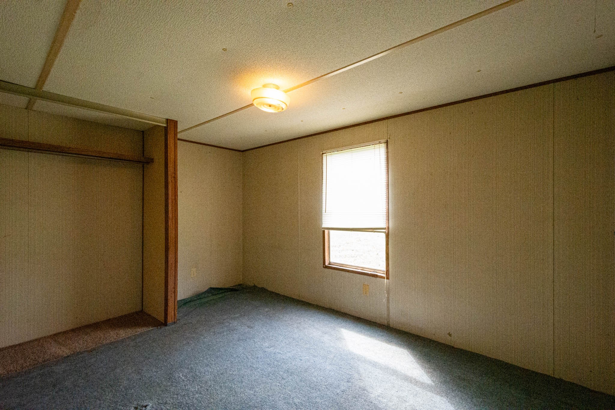 500 Bodenham Road Pulaski, TN 38478 - Photo 55 of 70 an empty room with windows
