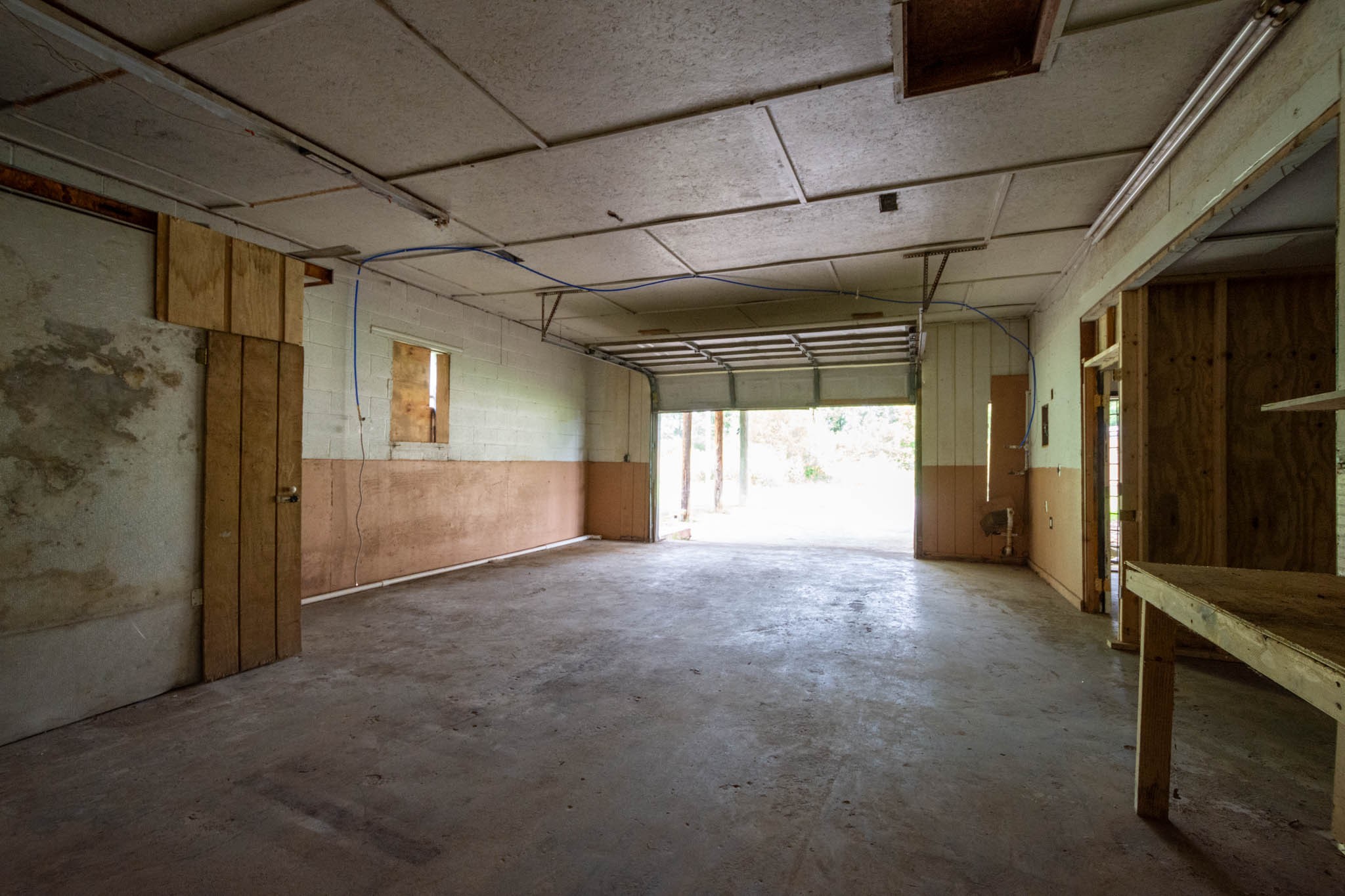 500 Bodenham Road Pulaski, TN 38478 - Photo 61 of 70 a view of a hallway with a refrigerator