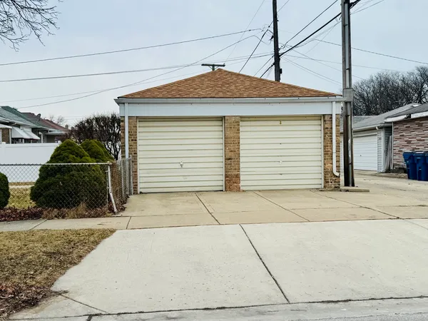 $2,500 | 3743 South 59th Avenue, Cicero, IL 60804