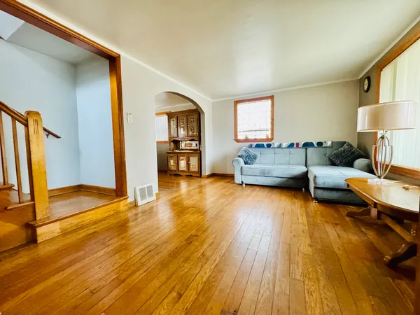 $2,500 | 3743 South 59th Avenue, Cicero, IL 60804