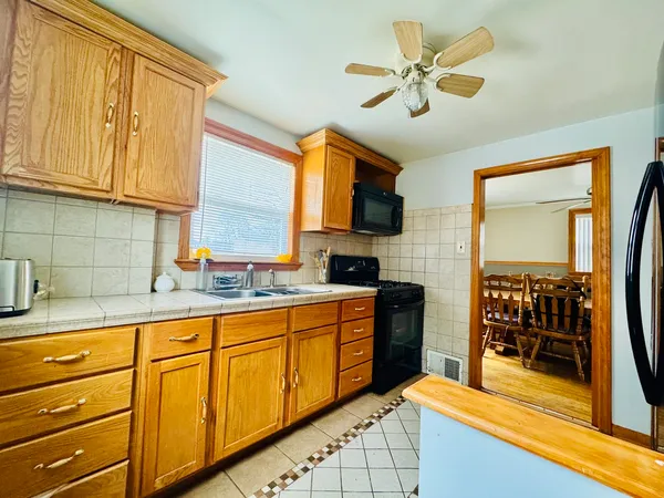 $2,500 | 3743 South 59th Avenue, Cicero, IL 60804