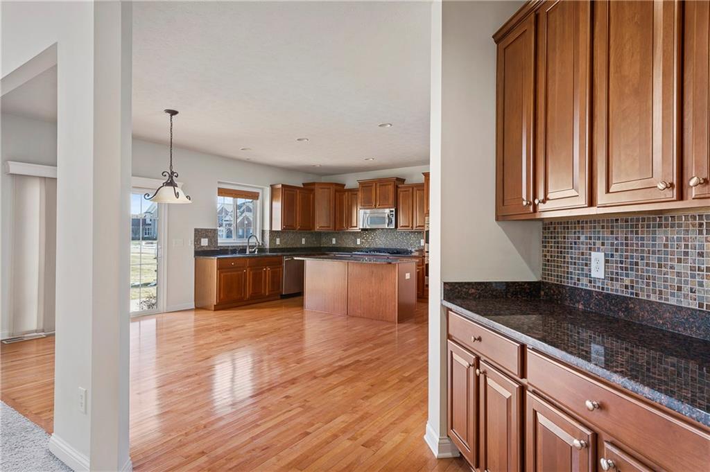 3972 Long Ridge Boulevard Carmel, IN 46074 - Photo 11 of 35 Gallery Image 11