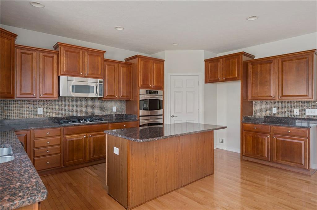 3972 Long Ridge Boulevard Carmel, IN 46074 - Photo 8 of 35 Gallery Image 8