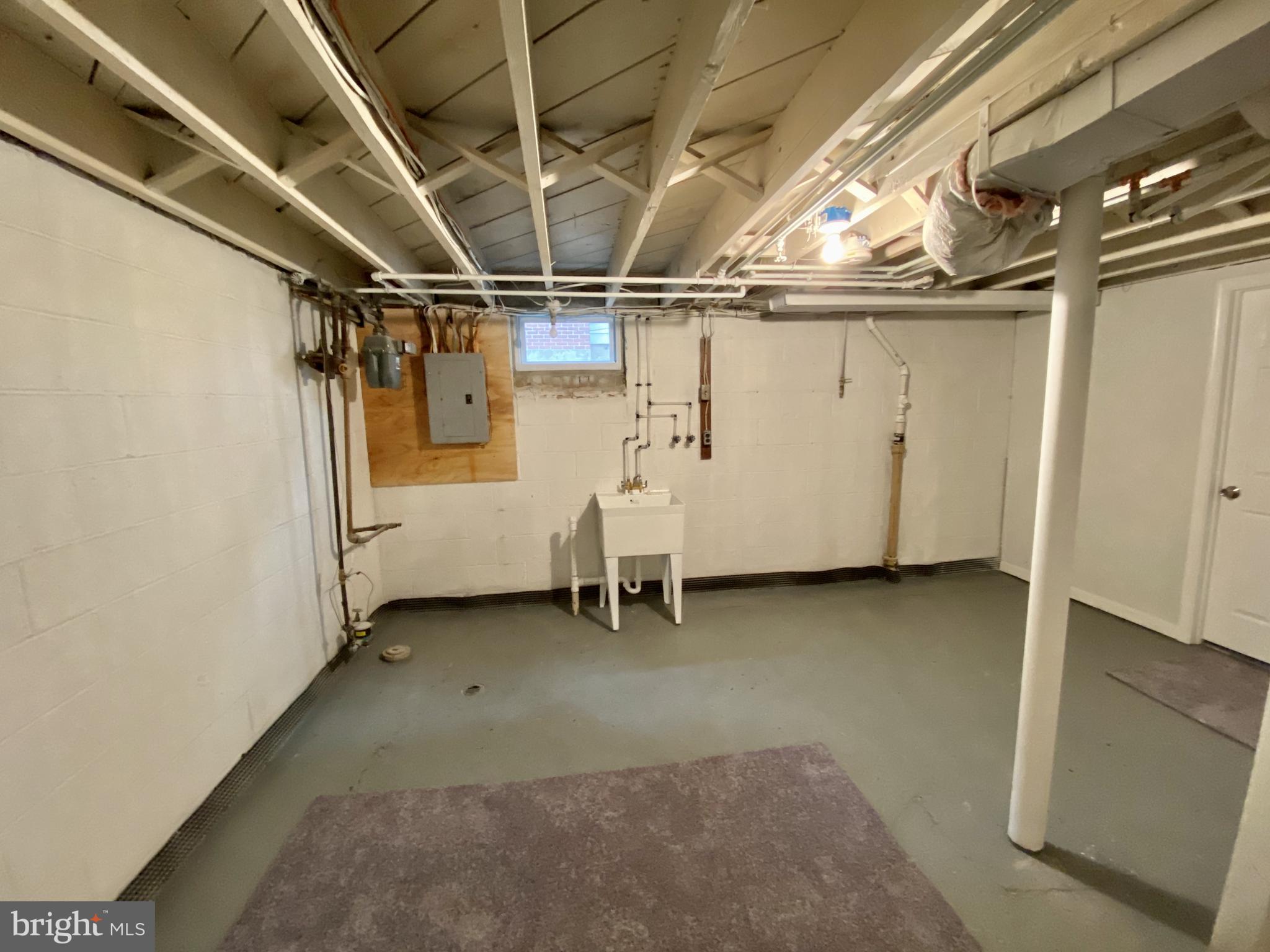 805 Rodman Road Wilmington, DE 19809 - Photo 27 of 29 More Storage