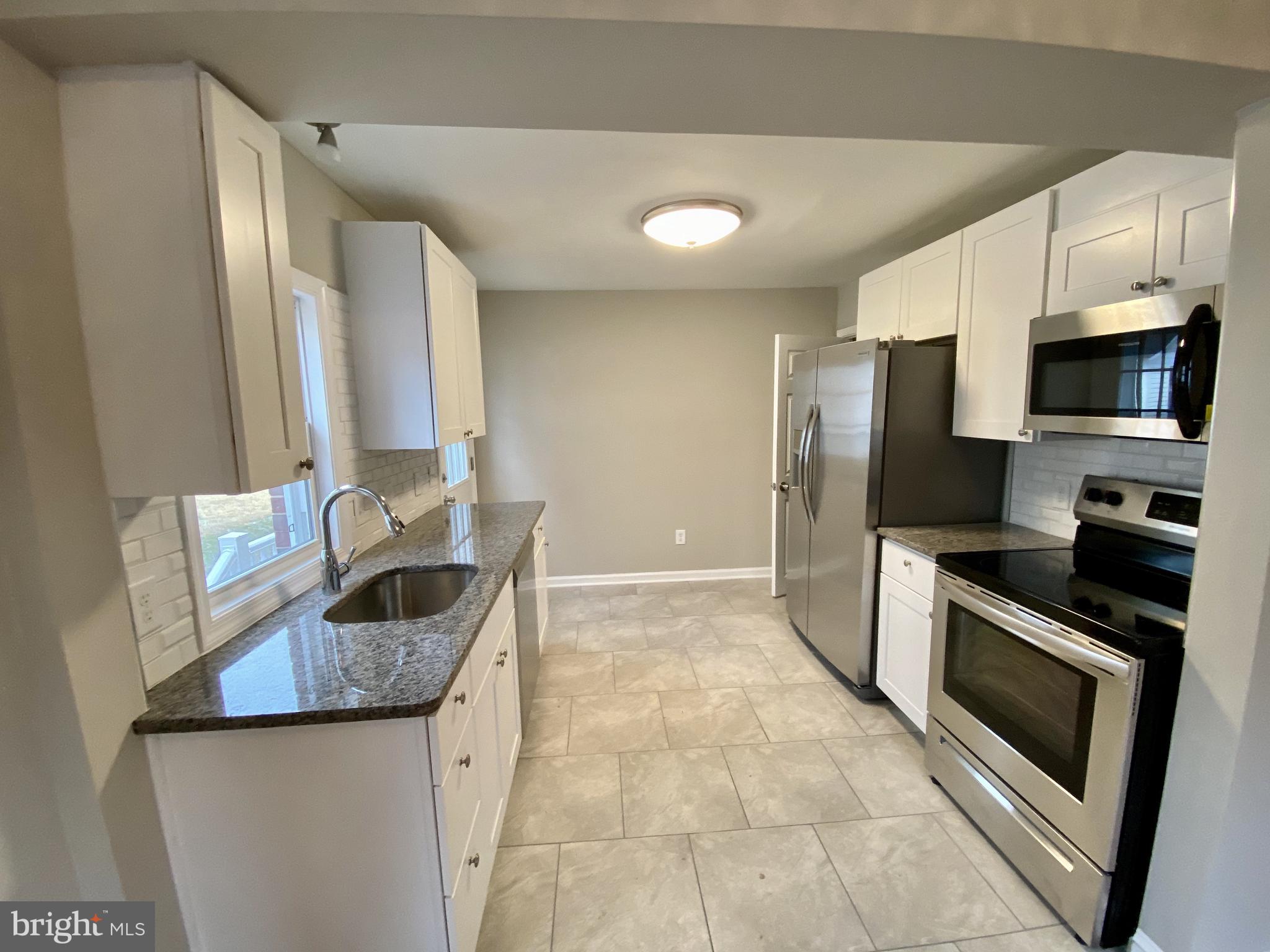 805 Rodman Road Wilmington, DE 19809 - Photo 7 of 29 Brand New Appliances