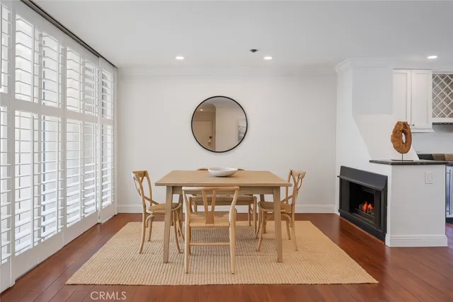 $999,000 | 555 Esplanade, Unit 320, Redondo Beach, CA 90277