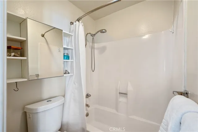 $999,000 | 555 Esplanade, Unit 320, Redondo Beach, CA 90277