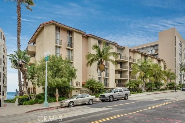 $999,000 | 555 Esplanade, Unit 320, Redondo Beach, CA 90277