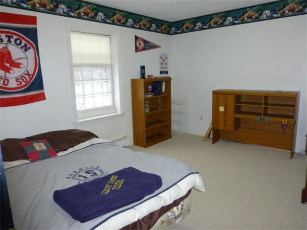 115 Longfellow Road Sudbury, MA 01776 - Photo 17 of 27 Gallery Image 17