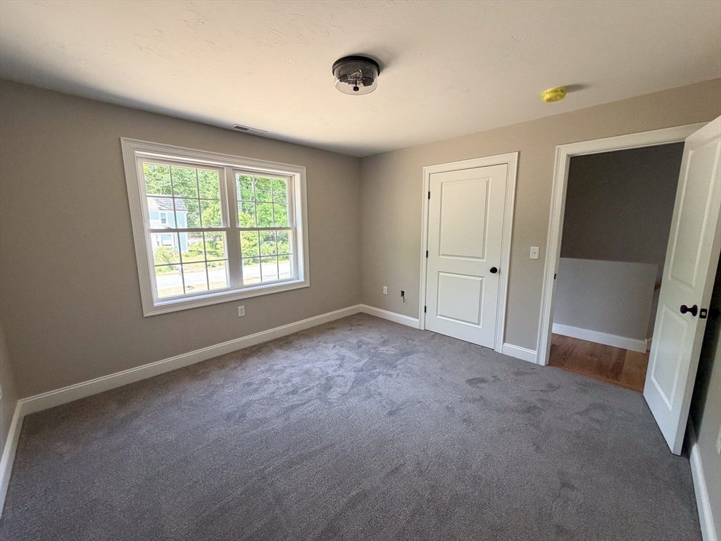 555 Neck Road Lancaster, MA 01523 - Photo 25 of 30