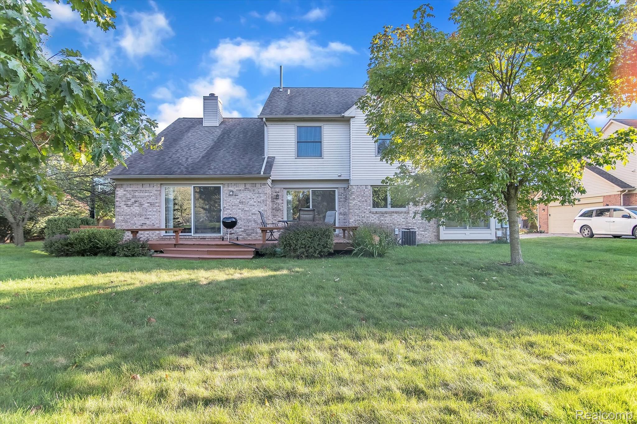 46474 Mornington Road Canton, MI 48188 - Photo 36 of 41 37-46474-Mornington-Rd-WindowStill-Real-Estate-Photography-37.jpg