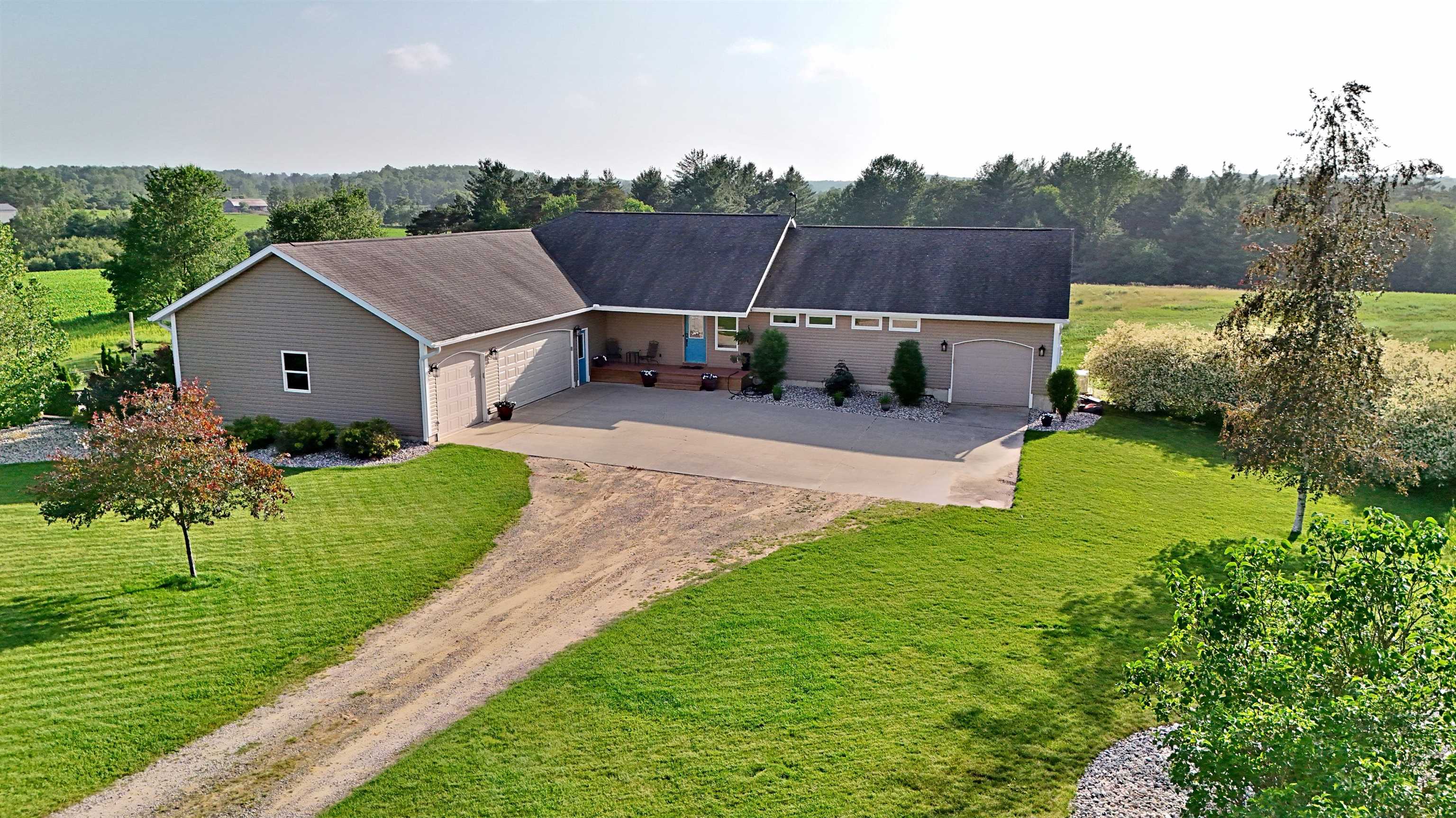 18281 Tustin Road Tustin, MI 49688 - Photo 4 of 72