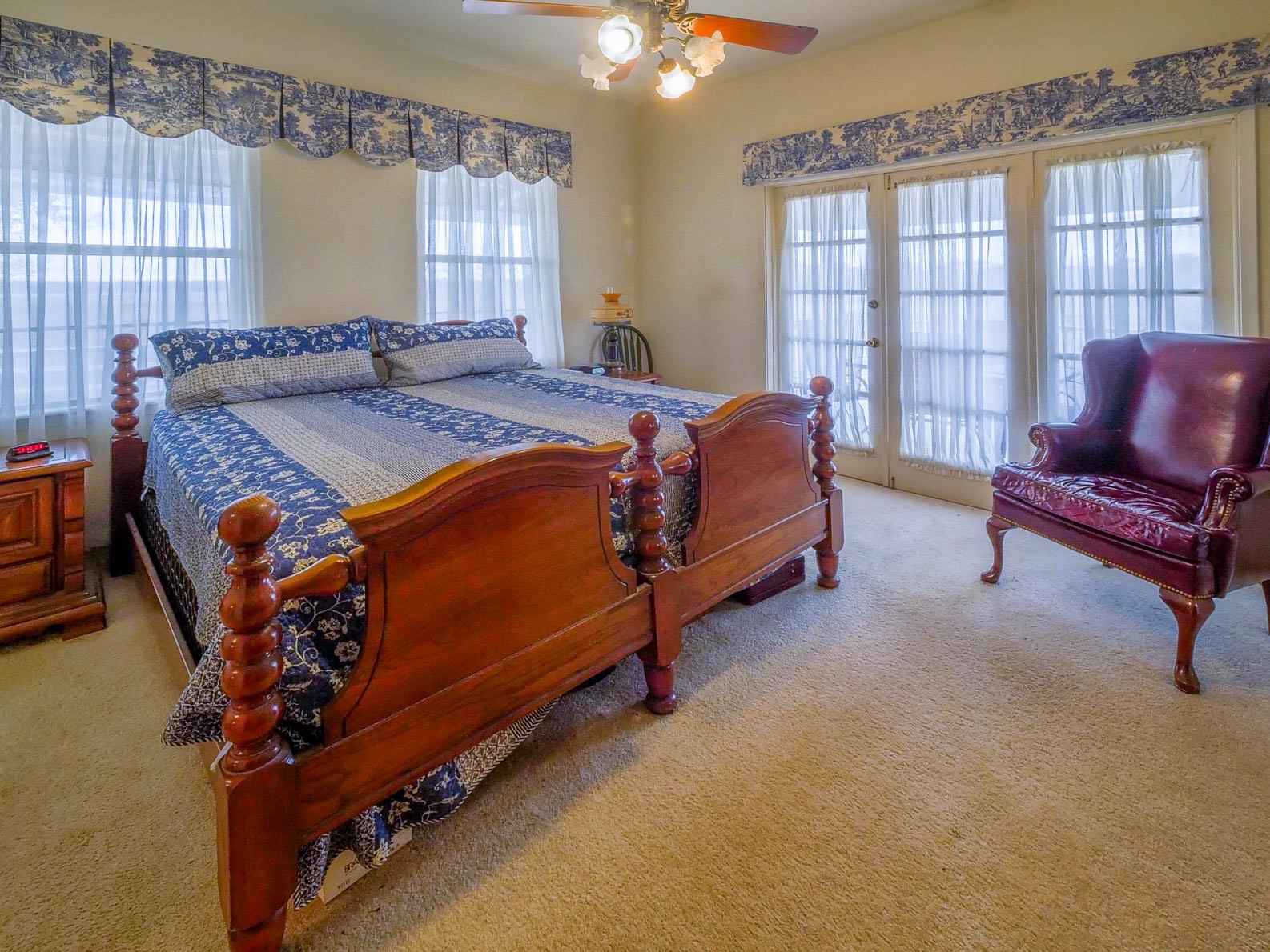 1505 Prairie Valley Road West Point, TX 78963 - Photo 14 of 34 a bedroom with a bed chair and window