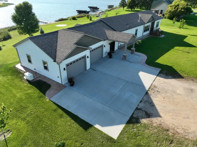 $799,950 | 39949 Sunset Shores Road Southeast, Mentor, MN 56736