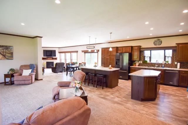 $799,950 | 39949 Sunset Shores Road Southeast, Mentor, MN 56736