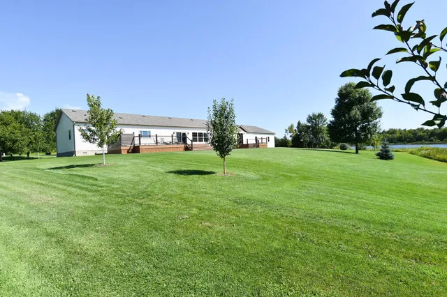 $799,950 | 39949 Sunset Shores Road Southeast, Mentor, MN 56736