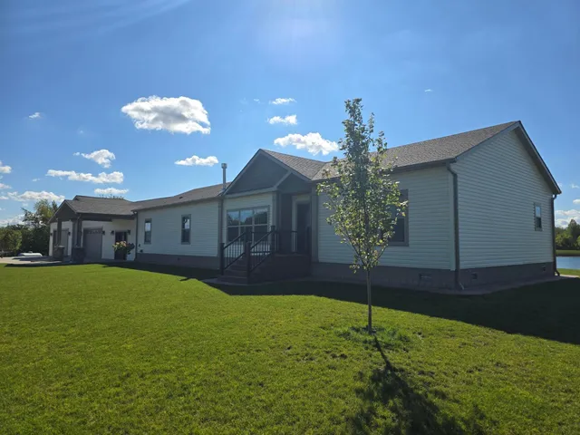 $799,950 | 39949 Sunset Shores Road Southeast, Mentor, MN 56736