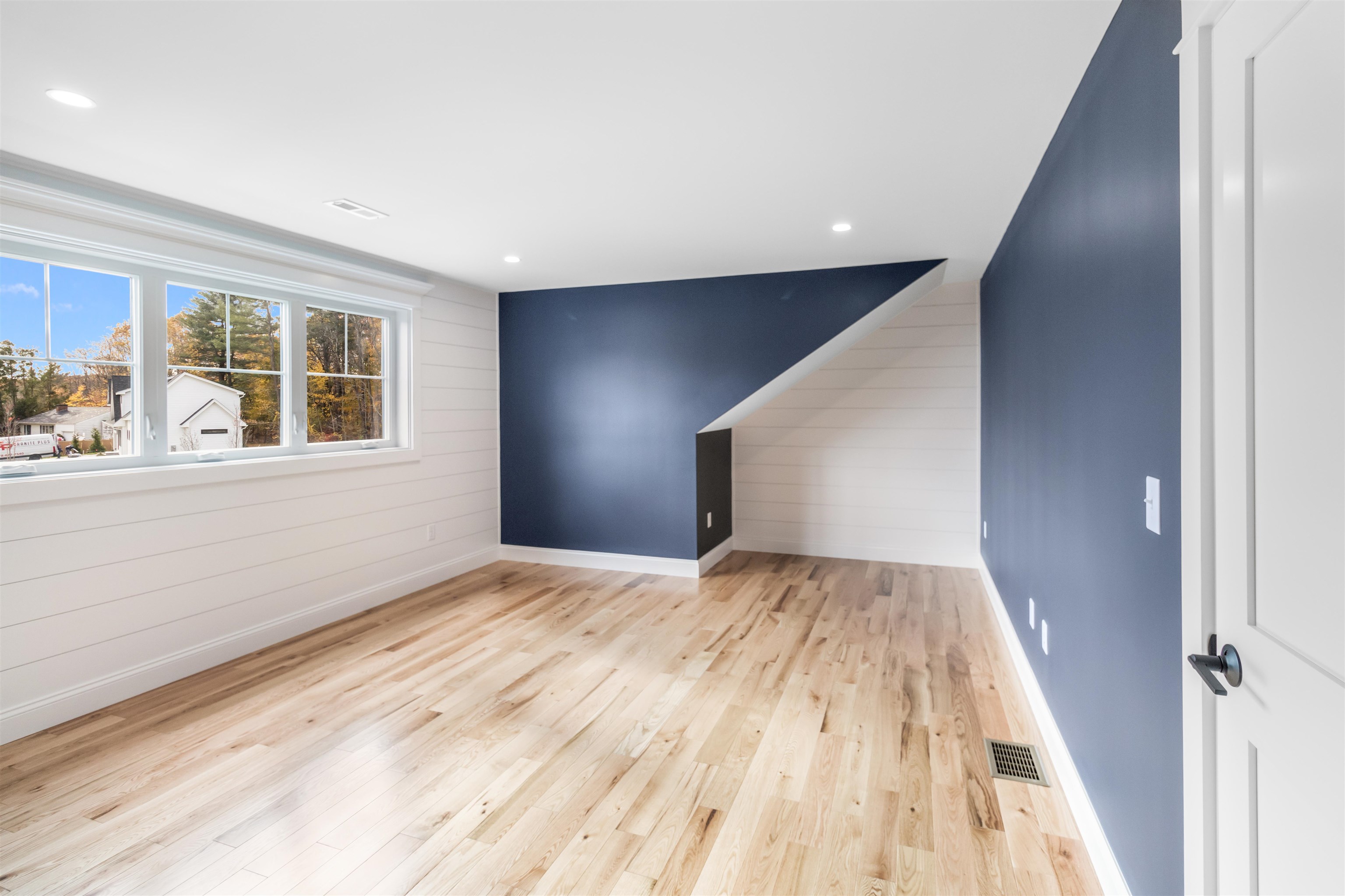 16 Little River Road, Unit 1 Exeter, NH 03833 - Photo 25 of 33