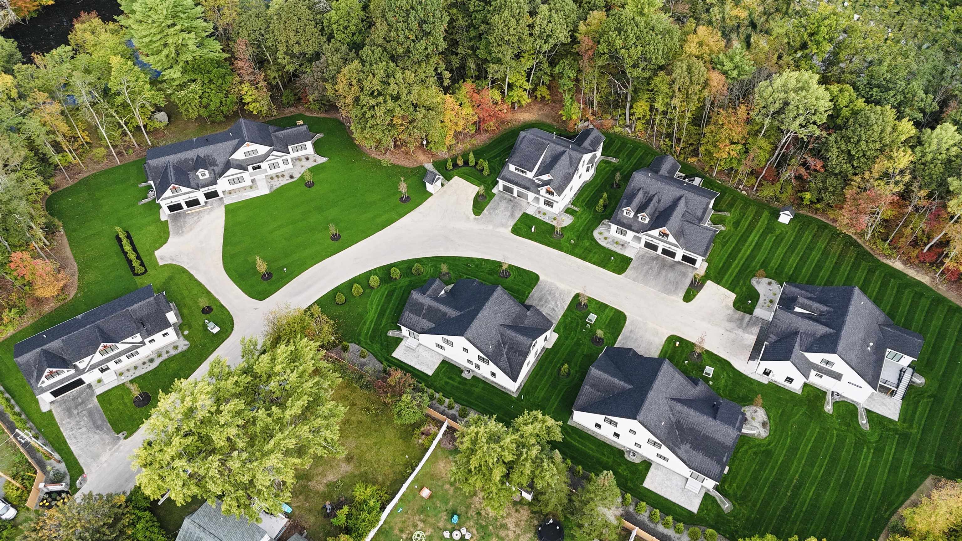 16 Little River Road, Unit 1 Exeter, NH 03833 - Photo 5 of 36