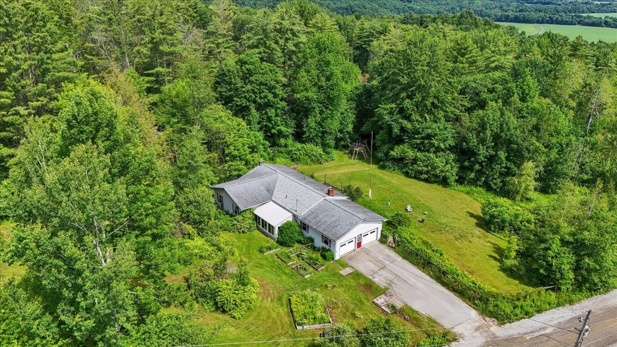 204 Lawrence Road Richmond, VT 05477 - Photo 10 of 60