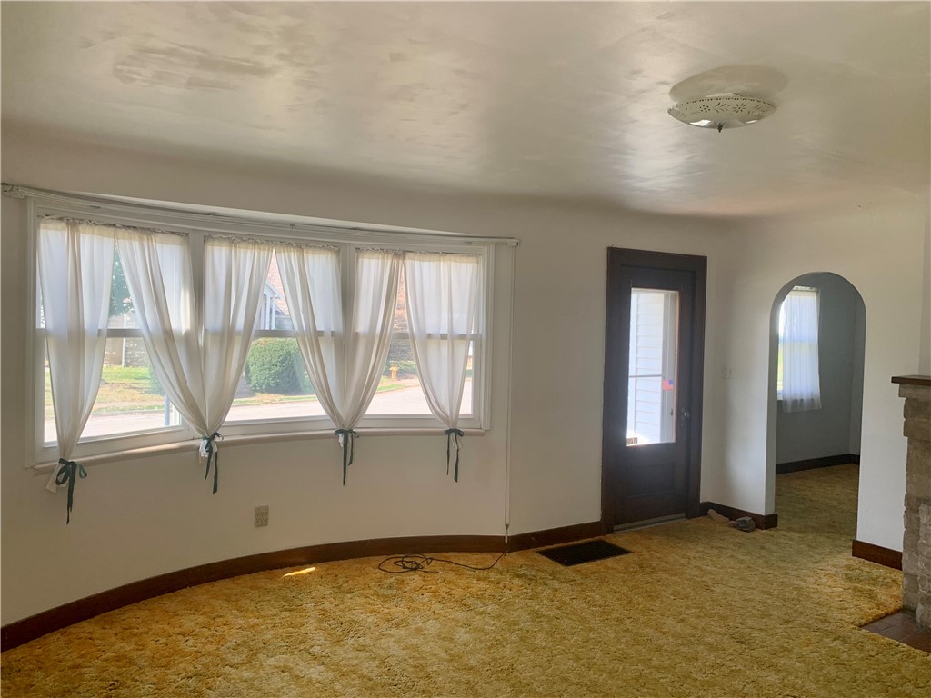 3 Magnolia Manor Paris, IL 61944 - Photo 3 of 30