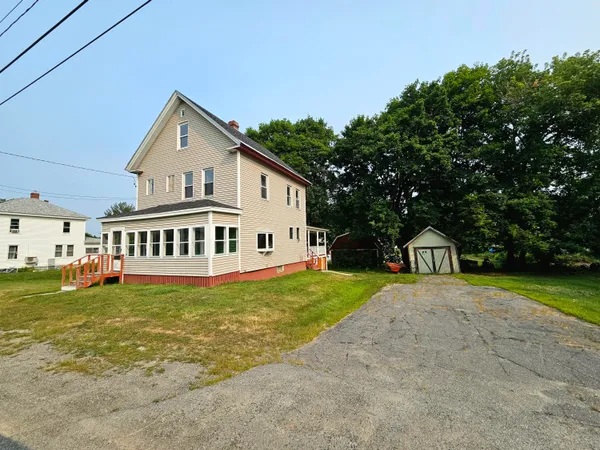 $136,100 | 9 Albert Street, Milo, ME 04463