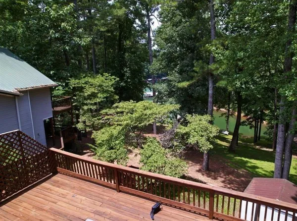 $2,850 | 8940 Bay Drive, Gainesville, GA 30506