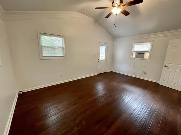 $2,850 | 8940 Bay Drive, Gainesville, GA 30506