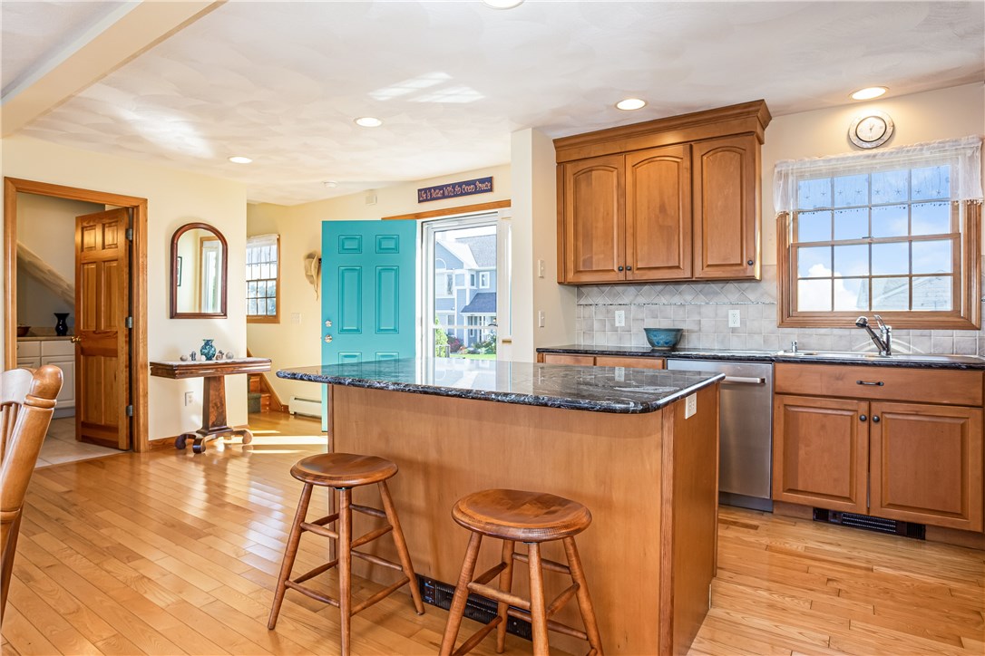 282 Prospect Road South Kingstown, RI 02879 - Photo 12 of 30