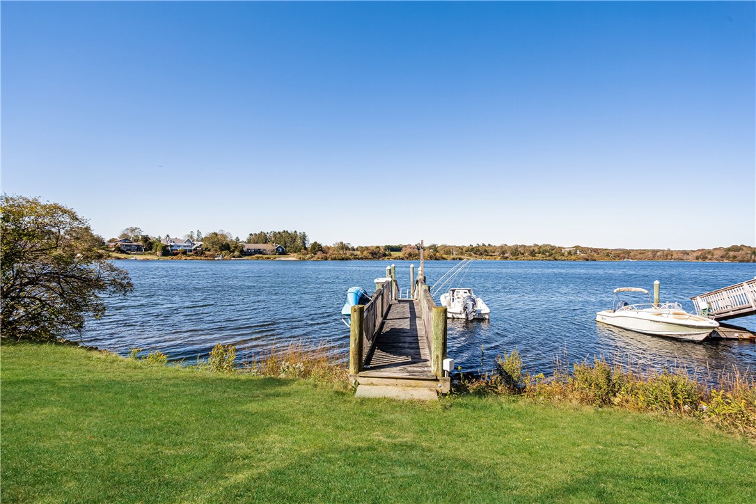 282 Prospect Road South Kingstown, RI 02879 - Photo 5 of 30