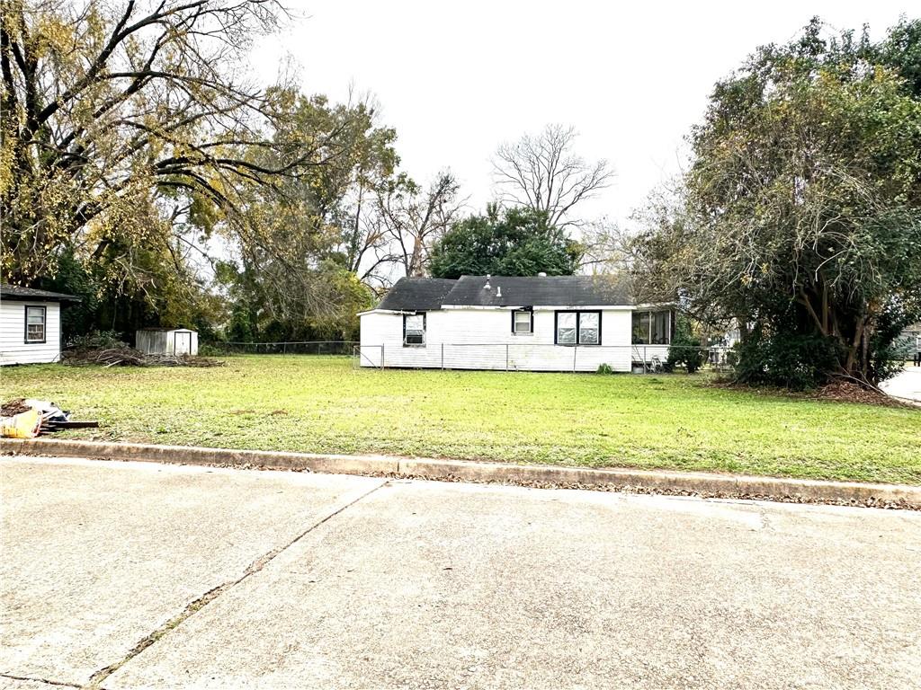 703 University Street Alexandria, LA 71302 - Photo 4 of 4