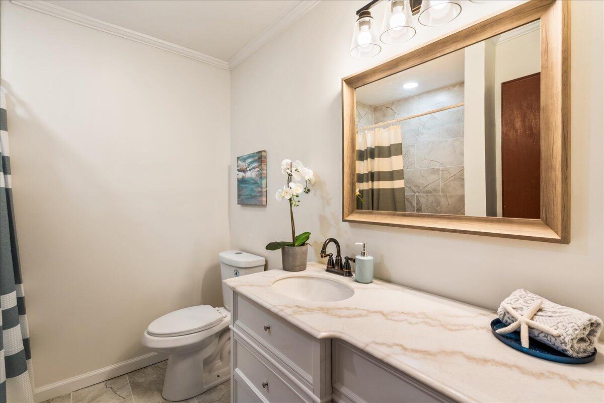 996 Pickett Level Road Elloree, SC 29047 - Photo 23 of 36 Bathroom