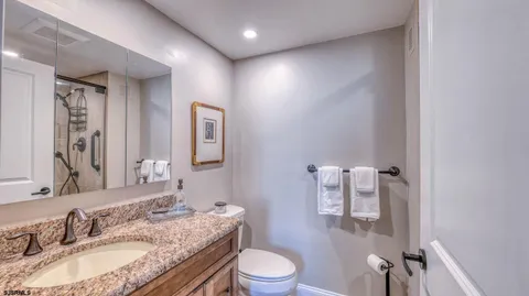 $524,900 | 4800 Boardwalk, Unit 604, Ventnor City, NJ 08406