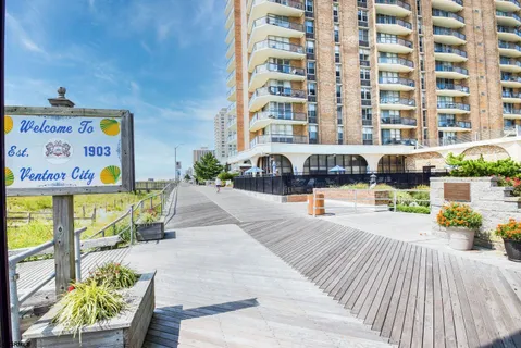 $524,900 | 4800 Boardwalk, Unit 604, Ventnor City, NJ 08406
