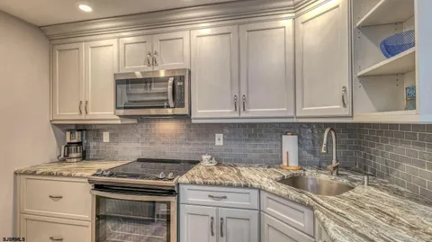 $524,900 | 4800 Boardwalk, Unit 604, Ventnor City, NJ 08406