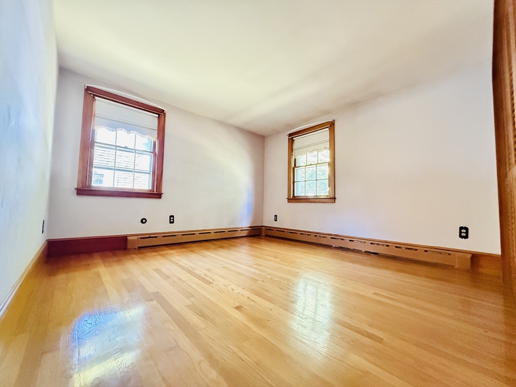 94 Nyes Lane Acushnet, MA 02743 - Photo 21 of 36