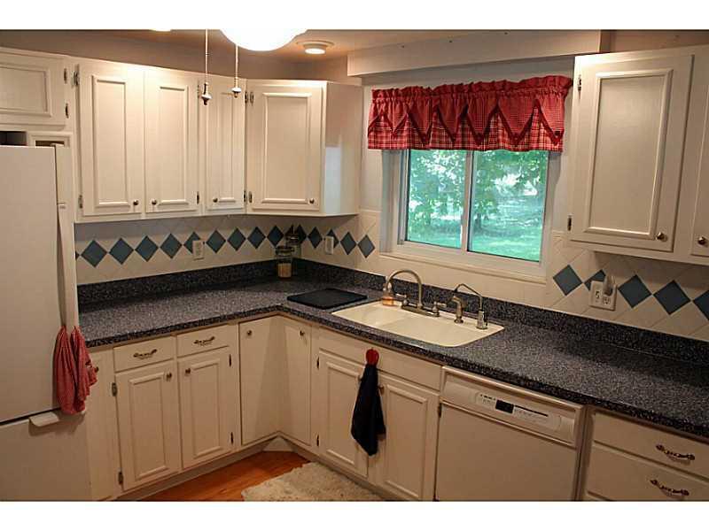 5125 Twitchell Road Springfield, OH 45502 - Photo 4 of 22