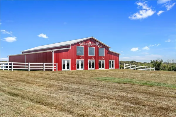 $1,358,500 | 2109 Northwest County Road 2501, Butler, MO 64730