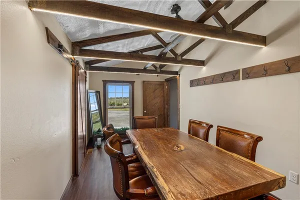 $1,358,500 | 2109 Northwest County Road 2501, Butler, MO 64730