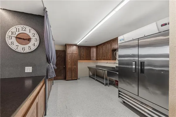 $1,358,500 | 2109 Northwest County Road 2501, Butler, MO 64730