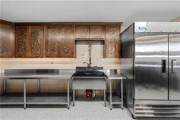 $1,358,500 | 2109 Northwest County Road 2501, Butler, MO 64730