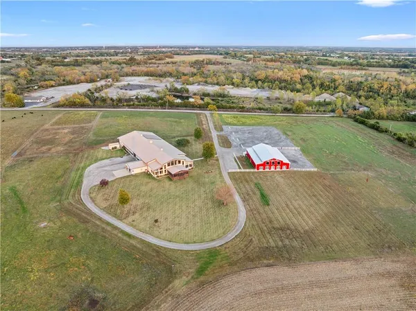 $1,358,500 | 2109 Northwest County Road 2501, Butler, MO 64730