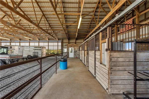 $1,358,500 | 2109 Northwest County Road 2501, Butler, MO 64730