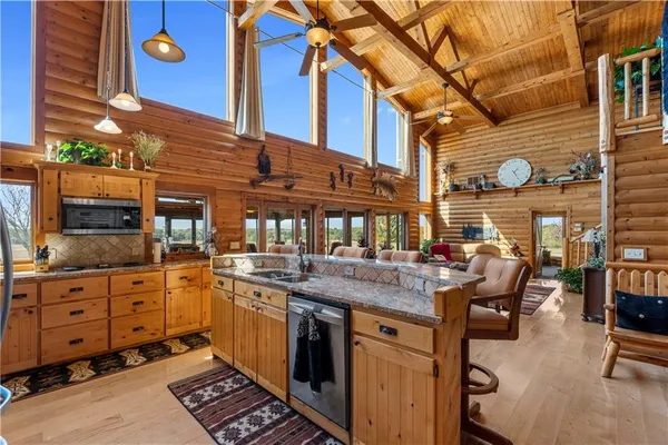 $1,358,500 | 2109 Northwest County Road 2501, Butler, MO 64730