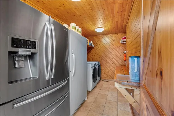 $1,358,500 | 2109 Northwest County Road 2501, Butler, MO 64730