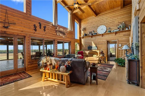 $1,358,500 | 2109 Northwest County Road 2501, Butler, MO 64730